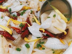 -江渔儿酸菜鱼·拔草餐厅(虎门君乐汇店)