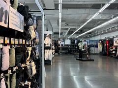 -迪卡侬(苗岭路店)