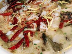-江渔儿酸菜鱼·拔草餐厅(虎门君乐汇店)