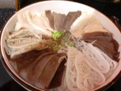 川门毛肚七绝-哥老官重庆美蛙鱼头(五角场合生汇店)