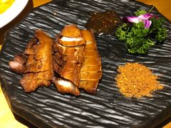 纳西烤山猪-觅山云南菜(泊富ICITY店)