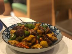 甜薯黑椒安格斯牛粒-裕.鹅庄