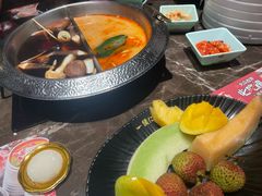 -一绪に和牛寿喜烧(罗湖益田假日店)