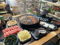 -鹿鸣山草本茶香火锅(园西路店)