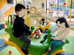 -哲学苑亲子园·早教婴儿托育·婴儿游泳(颐龙湾店)