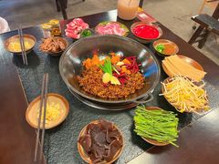-渝井巷重庆老火锅(沈阳吉祥店)