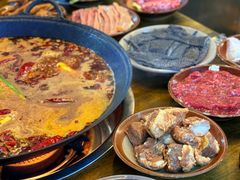-黄潇洒老火锅(九眼桥宏济巷店)