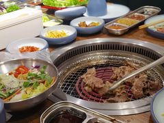 -明洞阿姨·韩式酱蟹烤肉·创意料理(三元桥店)