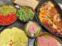 -冯校长老火锅(中联广场店)