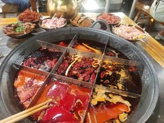 -正南齊北重庆老火锅(光华村直营店)