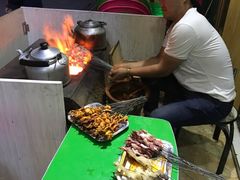 -尕胡才炕锅烤羊肉馆(八一路店)