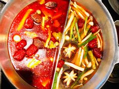 鸳鸯锅-湊湊火锅·茶憩(新中关购物中心店)