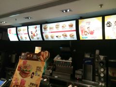 -麦当劳(世界城广场店)