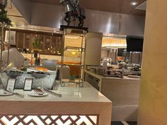 -东西风牛排馆周末烧烤自助(首都机场希尔顿店)