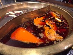 -小天鹅火锅·一线江景洪鼎旗舰店(洪崖洞店)