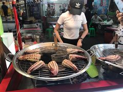 -六合夜市