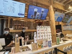 -霸王茶姬(南强街店)