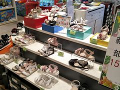 -百丽国际童鞋(泉屋百货店)