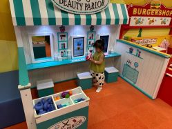 -莫莉幻想儿童乐园(武汉经开永旺店)