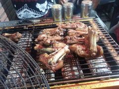招牌烤猪蹄-美人万三·蚝大人生蚝小馆(昌里路店)