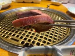 厚切牛舌-唯成•韩国炭火烤肉 유성고기