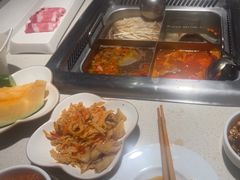 -海底捞火锅鲜切牛肉主题店(长寿路店)