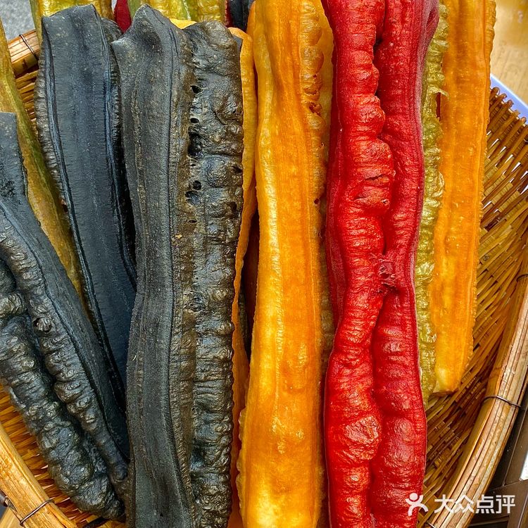 油条新风尚，一口彩色，满口幸福！