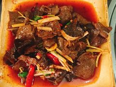 -周老三跷脚牛肉·全牛火锅(非遗传承店)