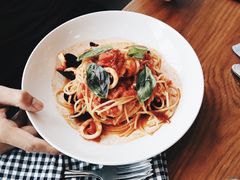 -ROAST coffee & eatery