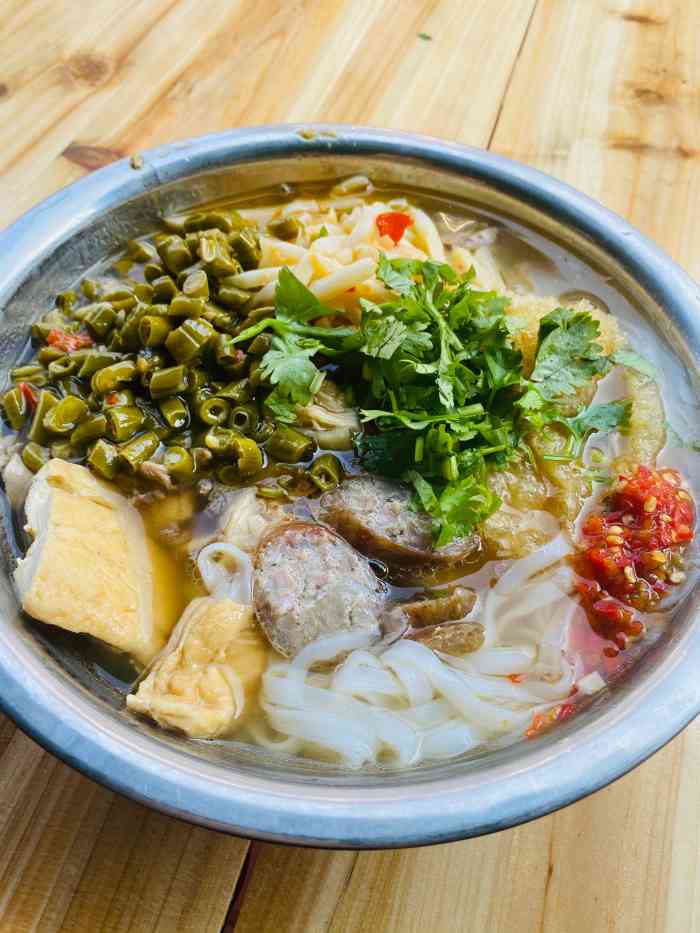 鸡皮果米粉(悦宾店)-"我的口味不太重,一直很爱鸡粉94这家店.