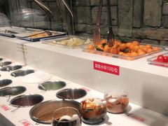 自助调料区-前门后头老北京铜锅涮肉·京味菜·烤鸭(伊藤洋华堂店)