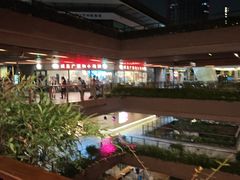 -瑞虹新天地月亮湾