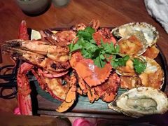 -三亚艾迪逊酒店·海滩烧烤 BARBACOA·现场乐队·浪漫晚餐·烧烤海鲜
