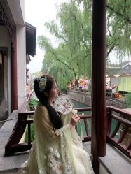 -一揽芳华汉服旗袍体验馆(拙政园店)