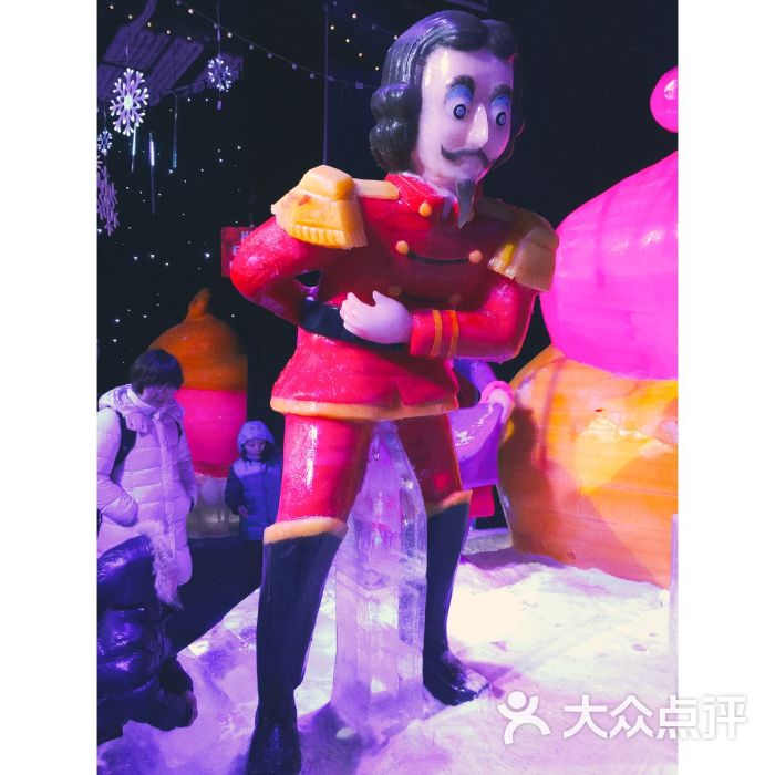 冰雪王国之胡桃夹子主题乐园图片 