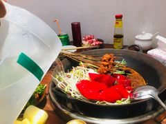 -四小区火锅·巷子里的重庆火锅(花照壁店)