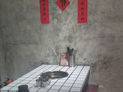 -贰回巷火锅馆(钟楼店)