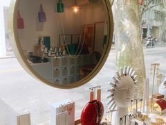 -LADY FAFA(巨鹿路陕西南路路口店)