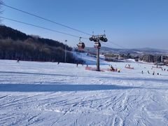 -中旅松花湖滑雪场