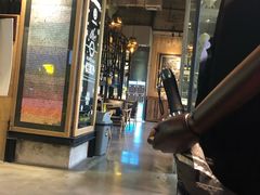 门面-奇醜的猴子咖啡(财信广场店)