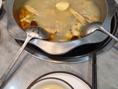 -光头药膳鸡(莱茵小镇店)