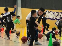 -悦动体能篮球羽毛球网球(三里河店)