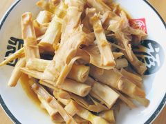 -大树下饭店(春晓镇慈岙社区卫生服务站南)