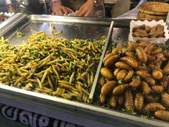 -席娜卡琳火车铁道夜市