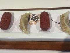 手工榴莲红枣酥拼三鲜菌菇蒸饺-酒蜻蜓·庭院私房菜(天元东路店)