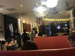 -必胜客(武汉欢乐谷店)
