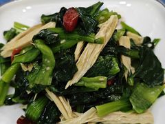 -达吾手抓美食城总部(义乌店)