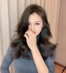 -罗亚帝·NASHOW纳秀形象设计
