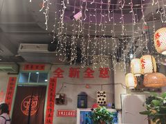 -巴卤社老火锅(财富店)