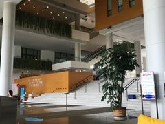 -海事大学图书馆(临港校区)